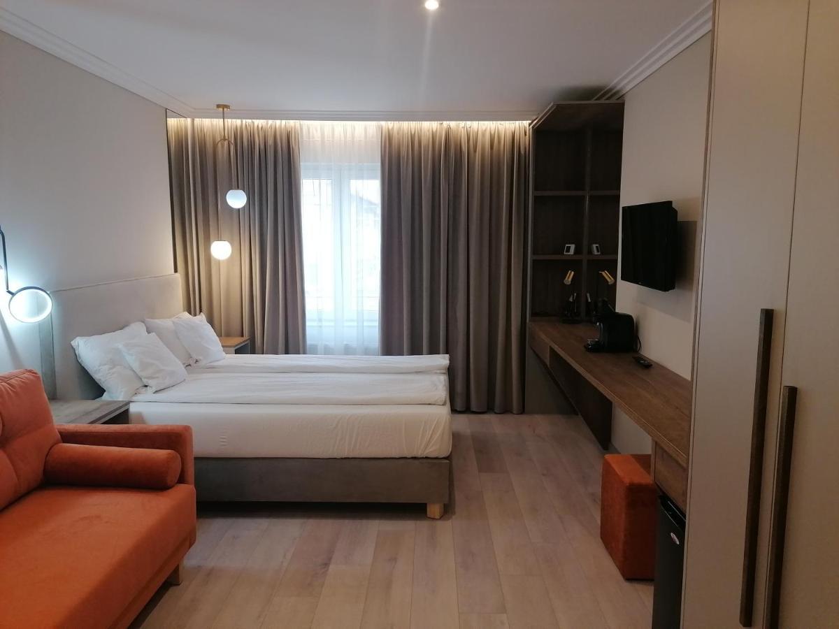 Отель Casa La Fayette Тимишоара Экстерьер фото