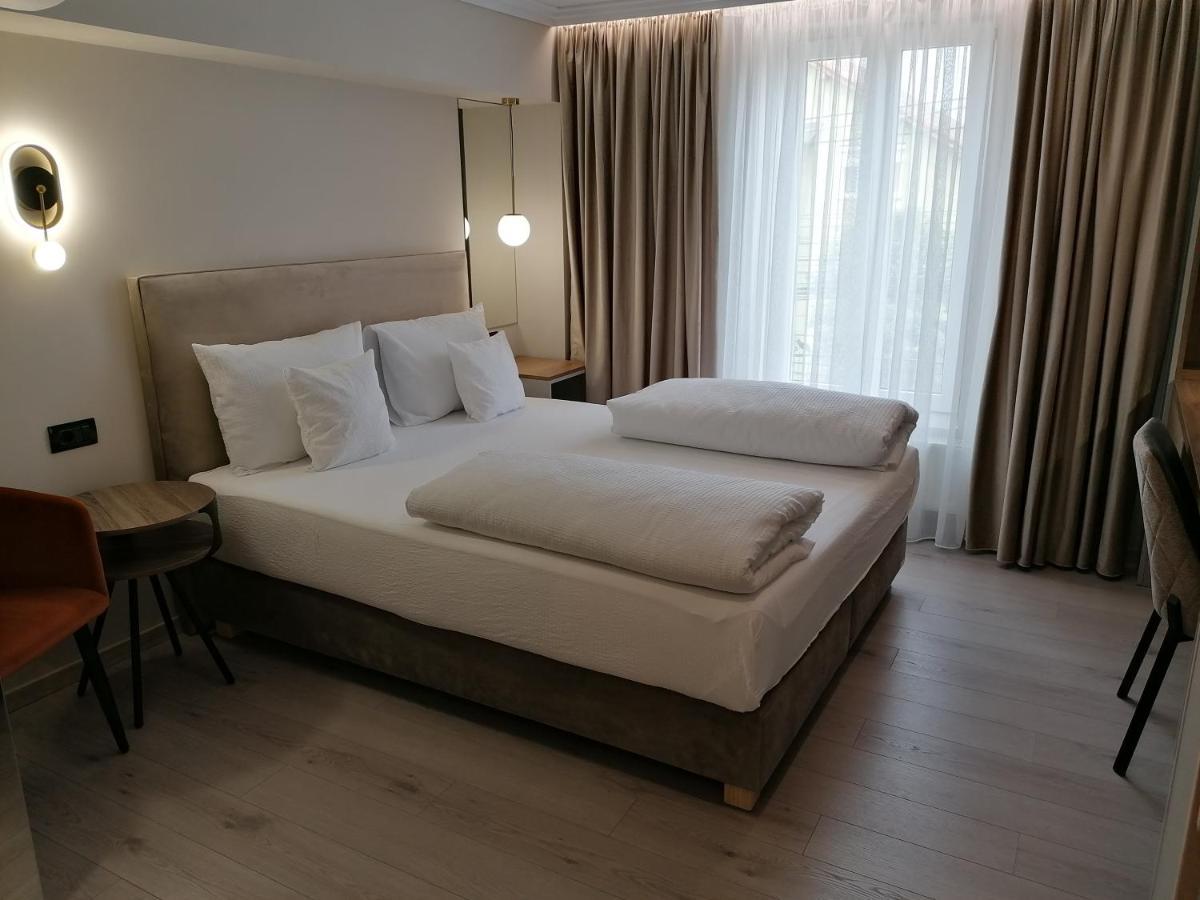 Отель Casa La Fayette Тимишоара Экстерьер фото